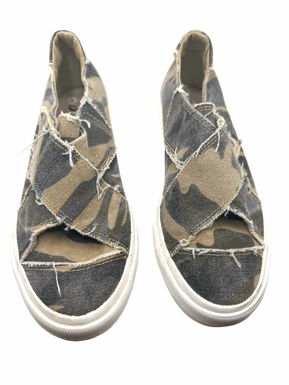 Gypsy Jazz | Womenβs Casual Slip-On Camo Sneakers - Tan/Olive | 8 - Picture 3 of 9